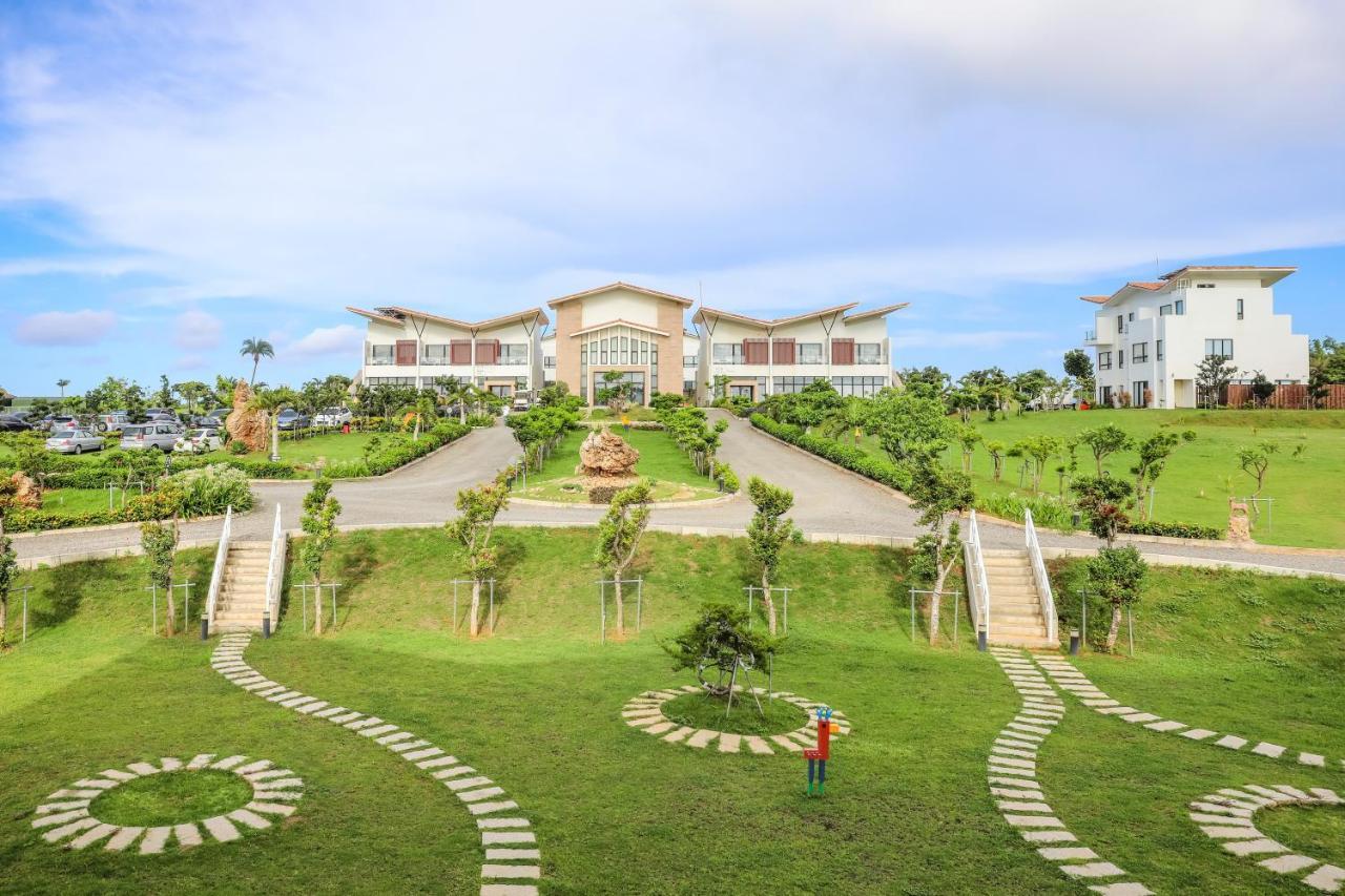 Skyebay Club Hotel Hengchun Exterior photo